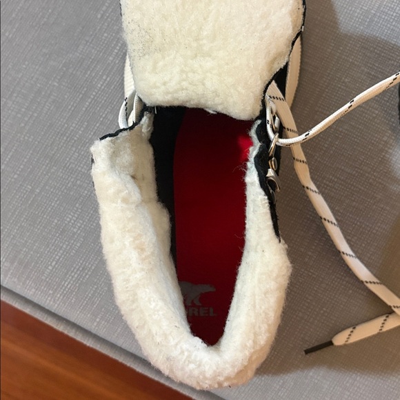 Sorel Black and White Ankle Boots - Picture 4 of 7